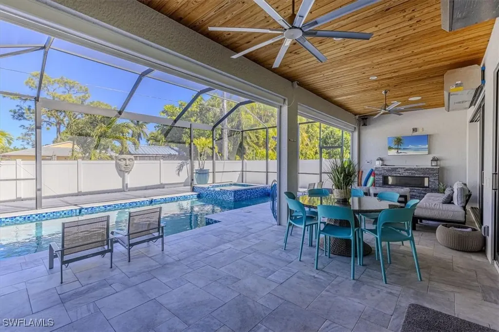 803 92nd Avenue N Naples FL 34108