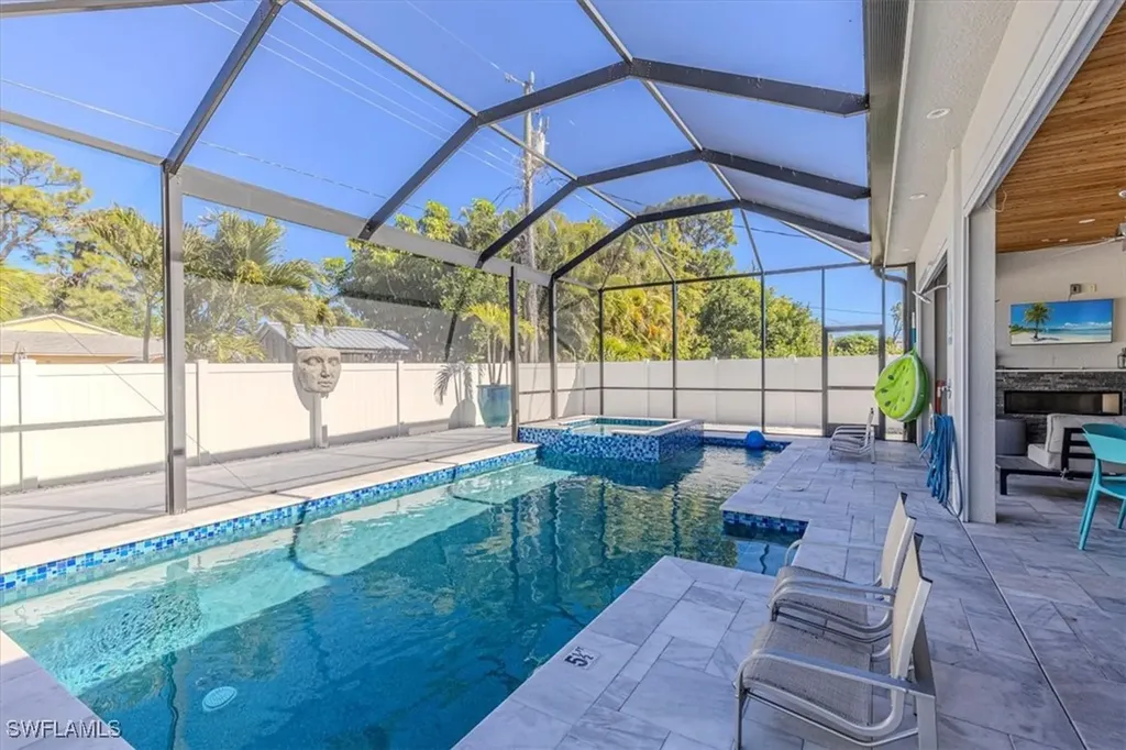 803 92nd Avenue N Naples FL 34108