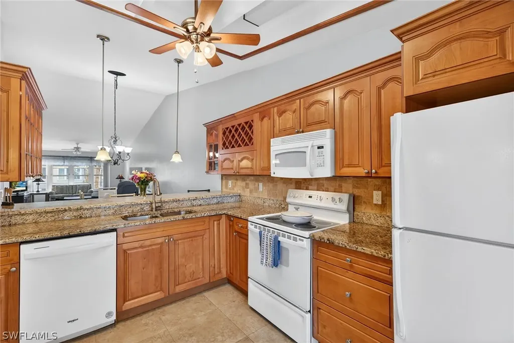 3450 Frosty Way Naples FL 34112