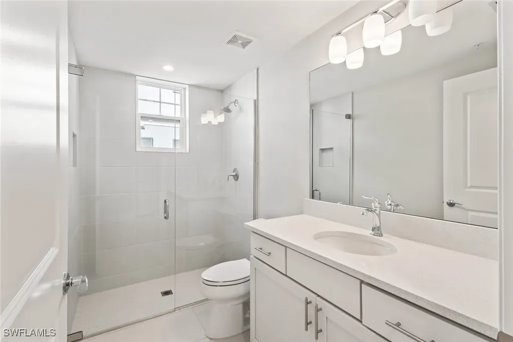 196 Indies Drive E Naples FL 34114