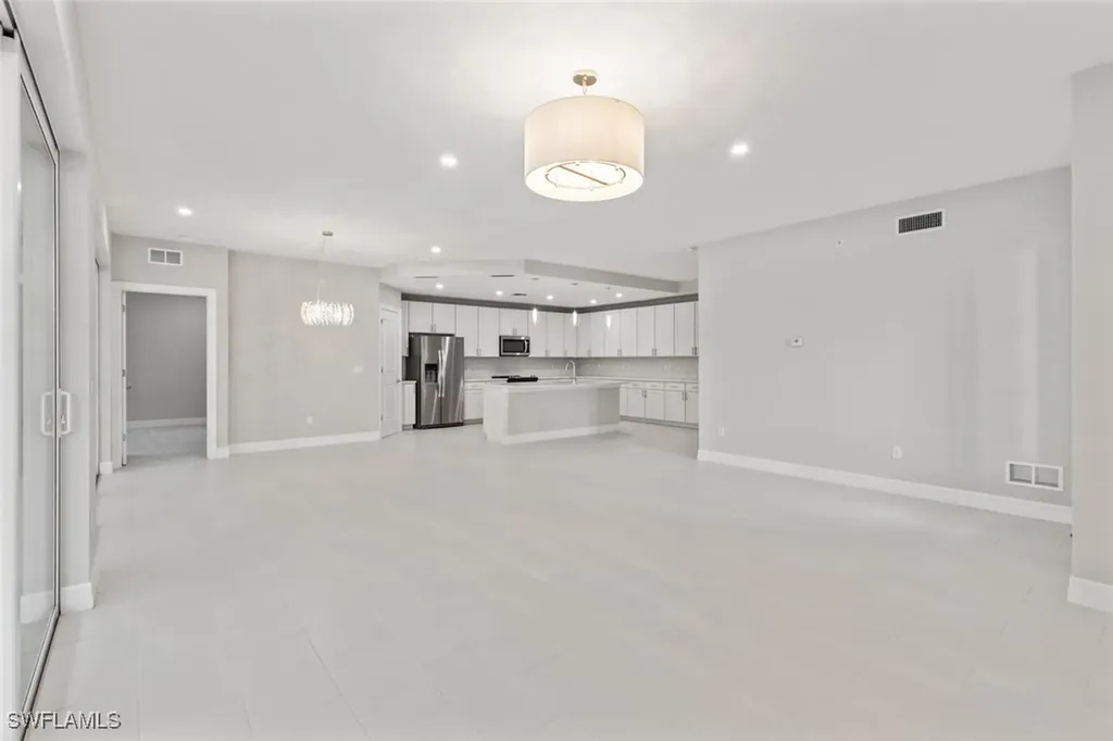 196 Indies Drive E Naples FL 34114