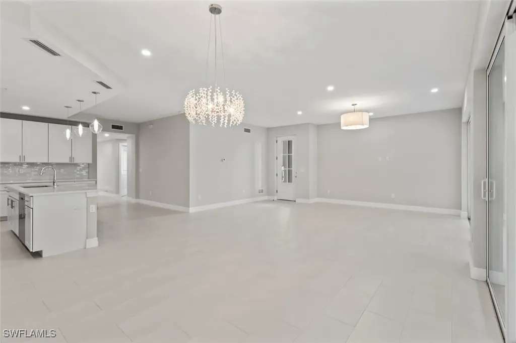 196 Indies Drive E Naples FL 34114