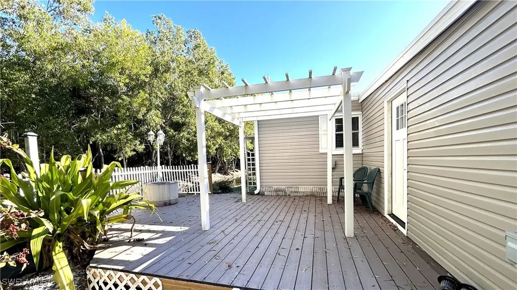 281 Ocean Reef Lane Naples FL 34114
