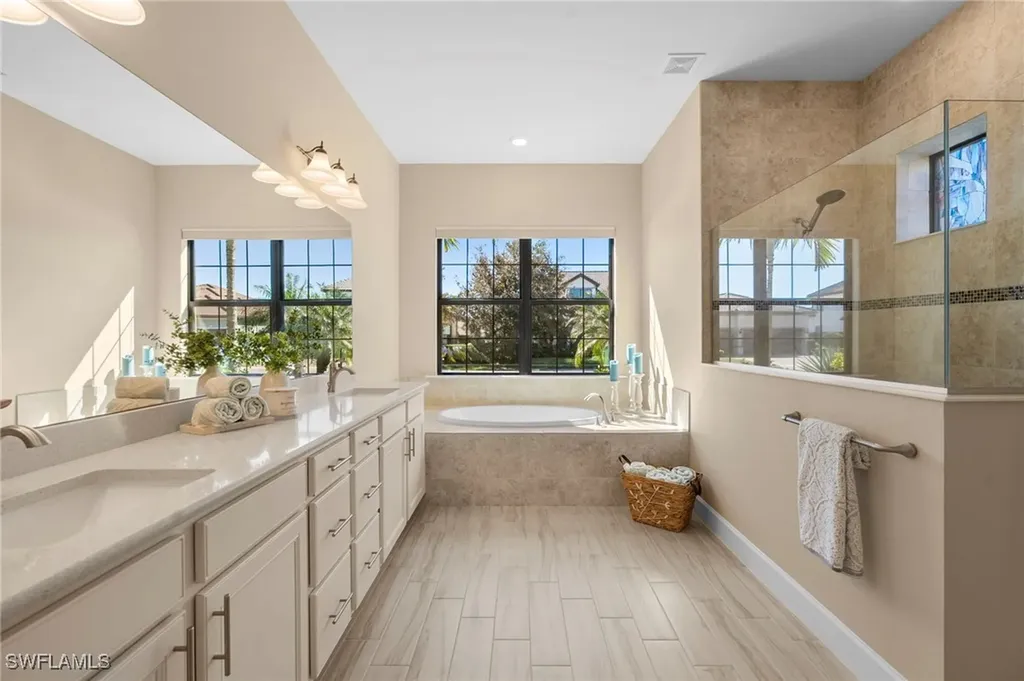 14310 Pine Hollow Drive Estero FL 33928