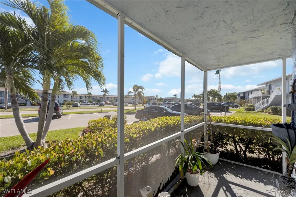 232 Palm Drive Naples FL 34112