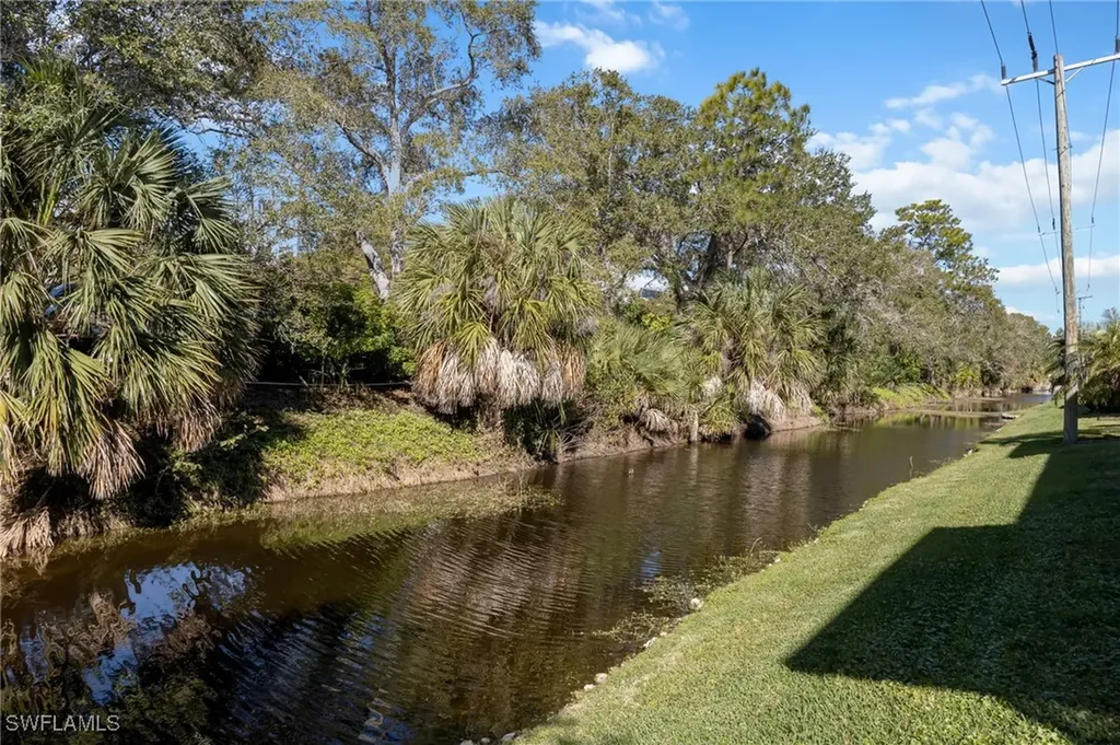232 Palm Drive Naples FL 34112