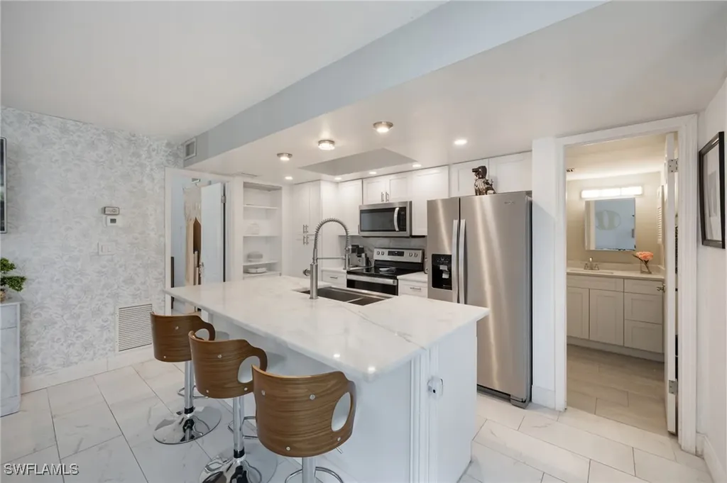 232 Palm Drive Naples FL 34112