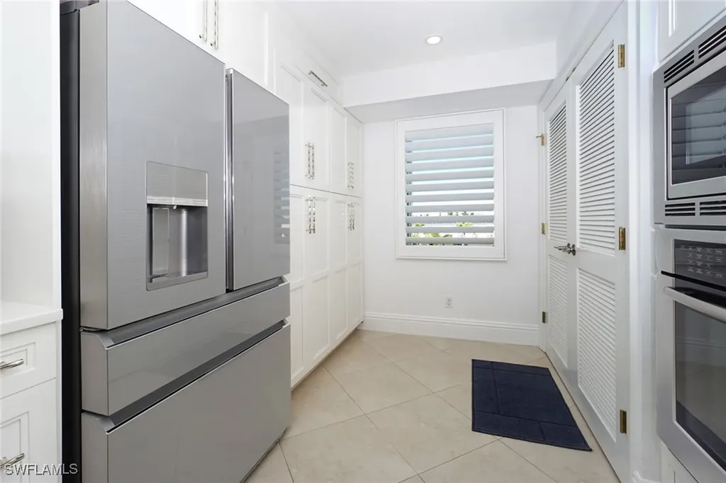 1900 Gulf Shore Boulevard N Naples FL 34102