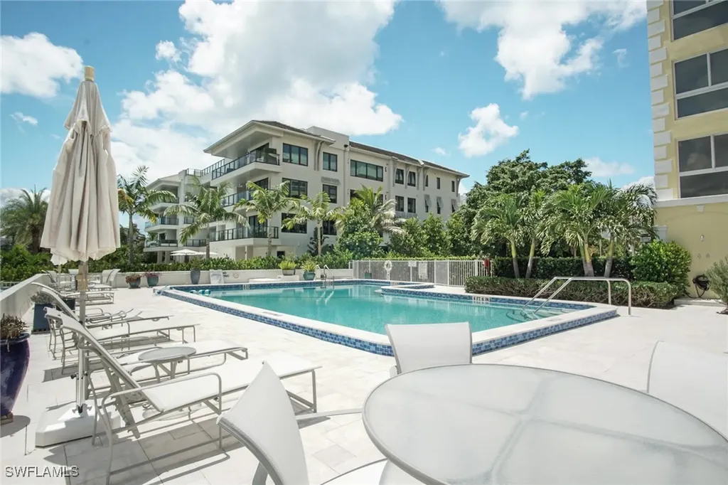 1900 Gulf Shore Boulevard N Naples FL 34102