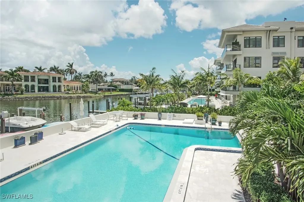 1900 Gulf Shore Boulevard N Naples FL 34102