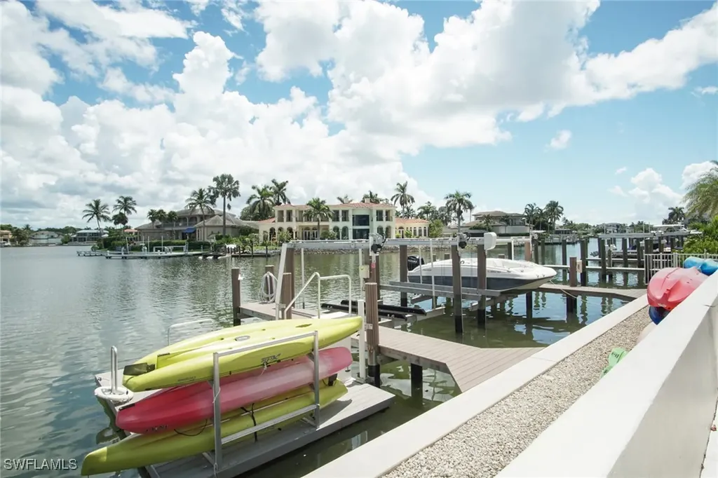 1900 Gulf Shore Boulevard N Naples FL 34102