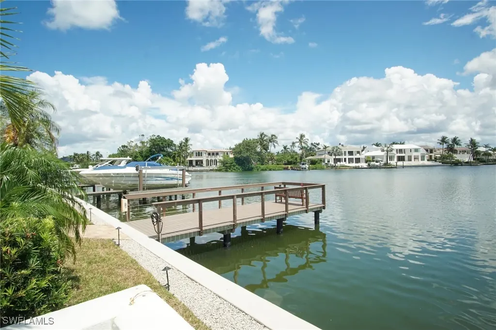 1900 Gulf Shore Boulevard N Naples FL 34102