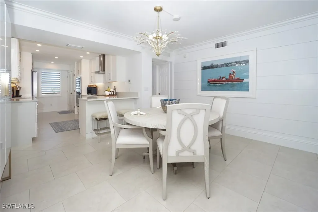 1900 Gulf Shore Boulevard N Naples FL 34102