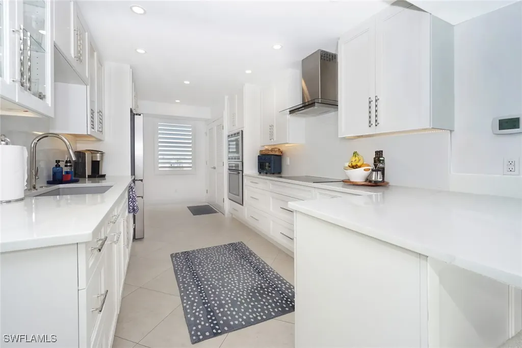 1900 Gulf Shore Boulevard N Naples FL 34102