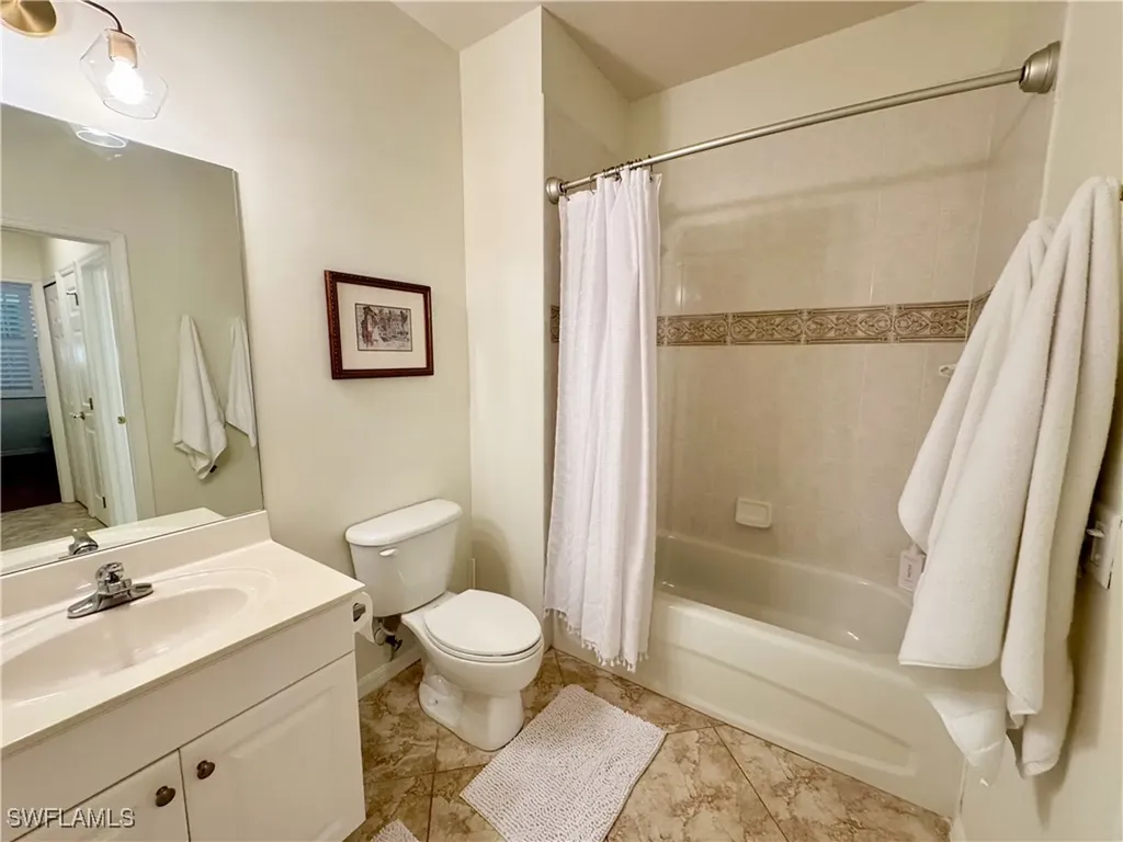 4884 Hampshire Court Naples FL 34112