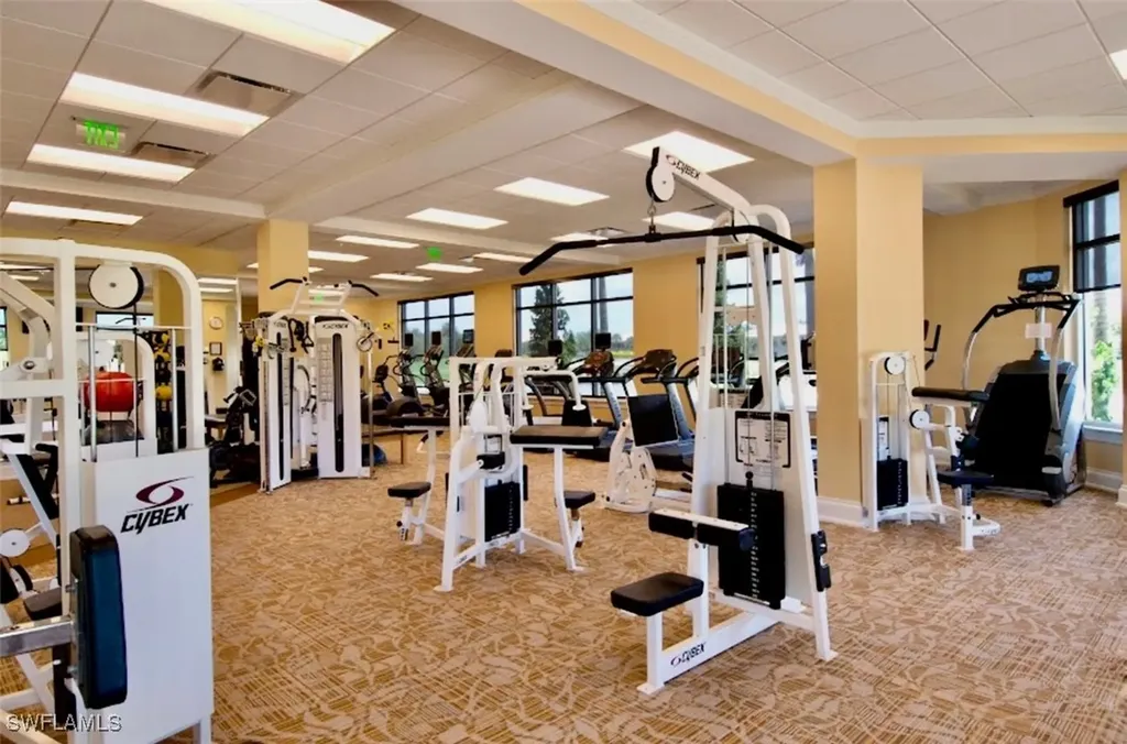 4884 Hampshire Court Naples FL 34112