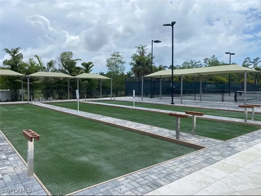 4884 Hampshire Court Naples FL 34112