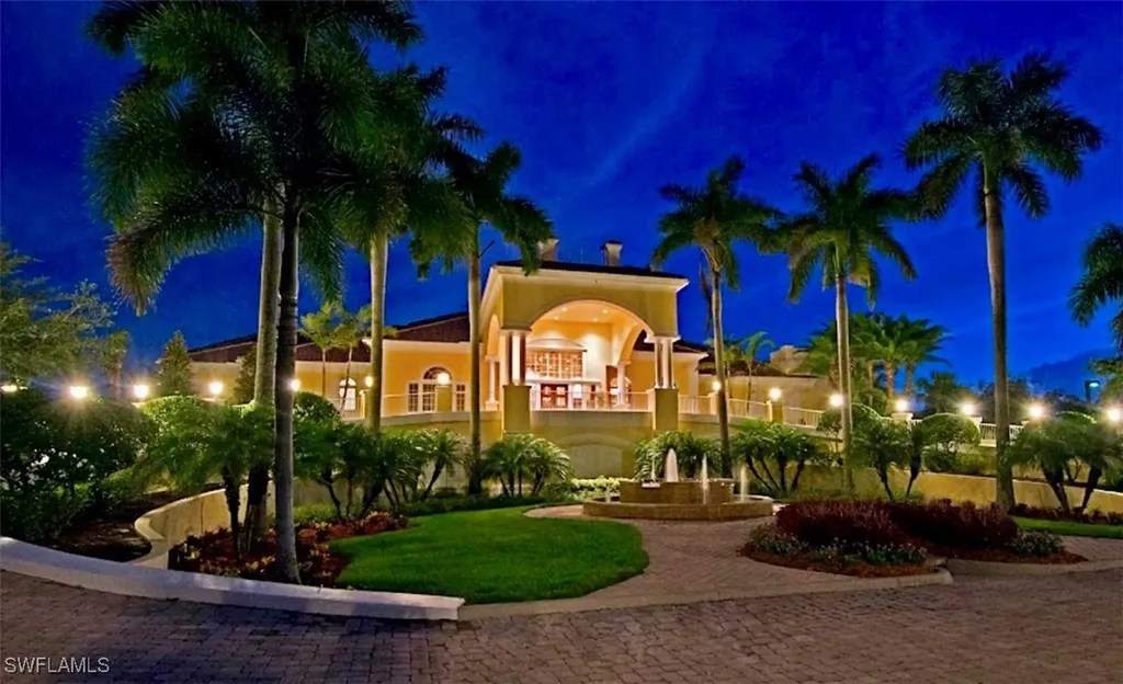 4884 Hampshire Court Naples FL 34112
