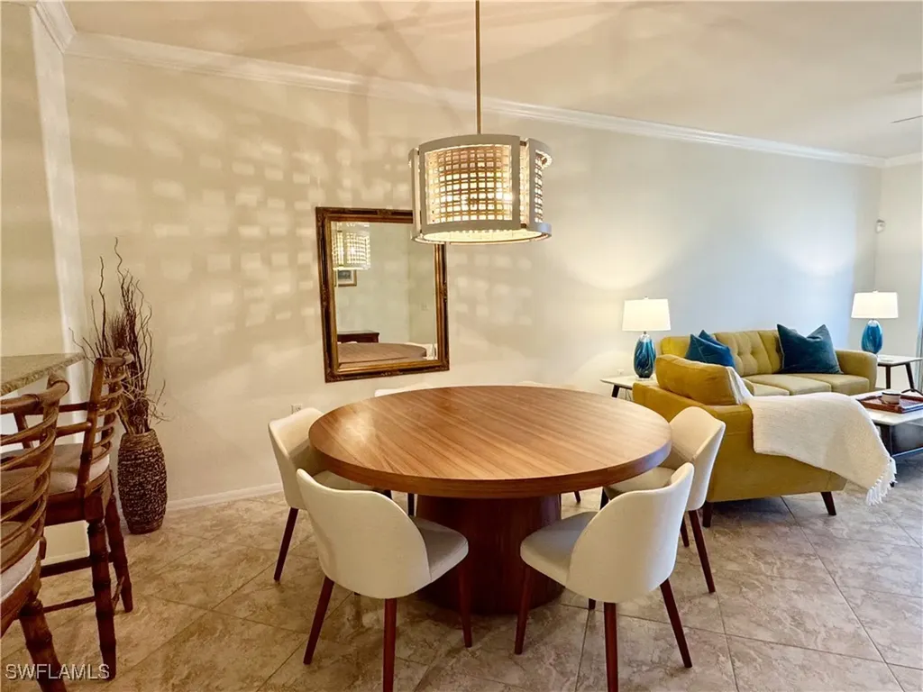 4884 Hampshire Court Naples FL 34112