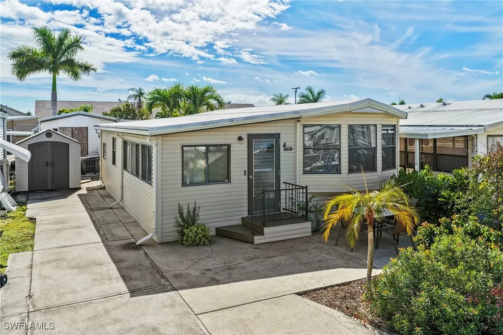 11731 Padina Drive Fort Myers FL 33908