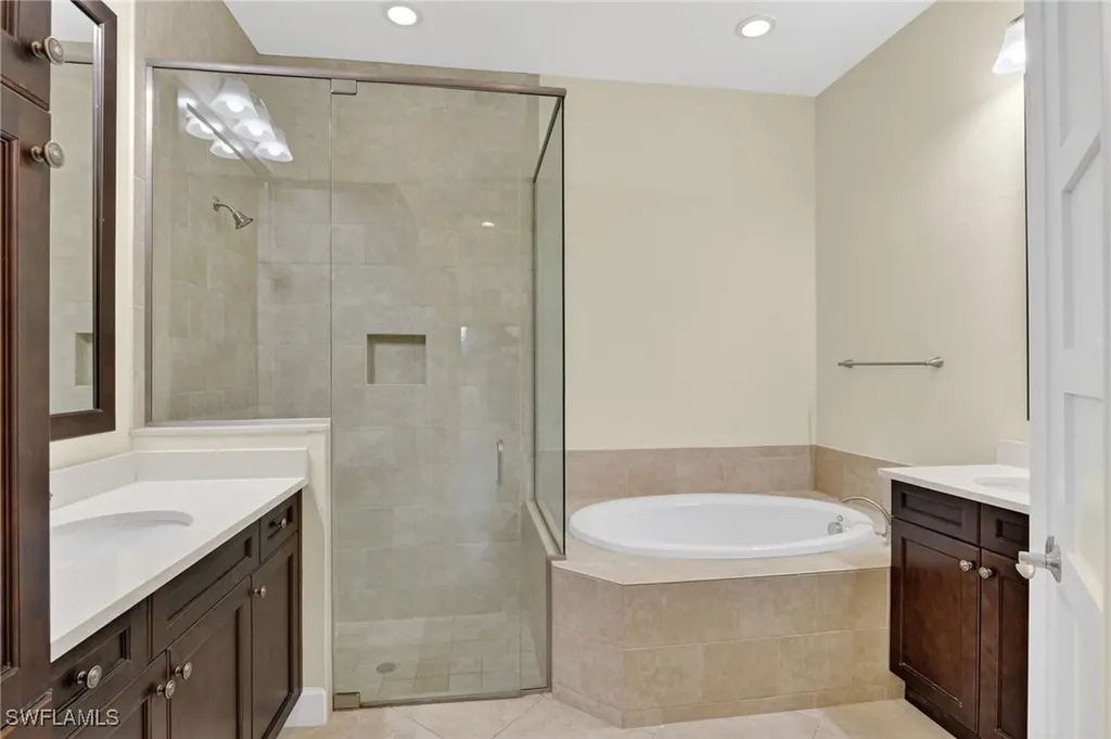 6573 Dominica Drive Naples FL 34113