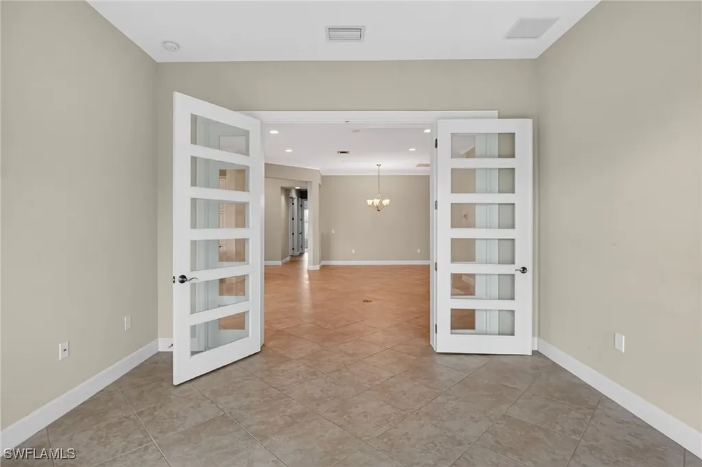 6573 Dominica Drive Naples FL 34113