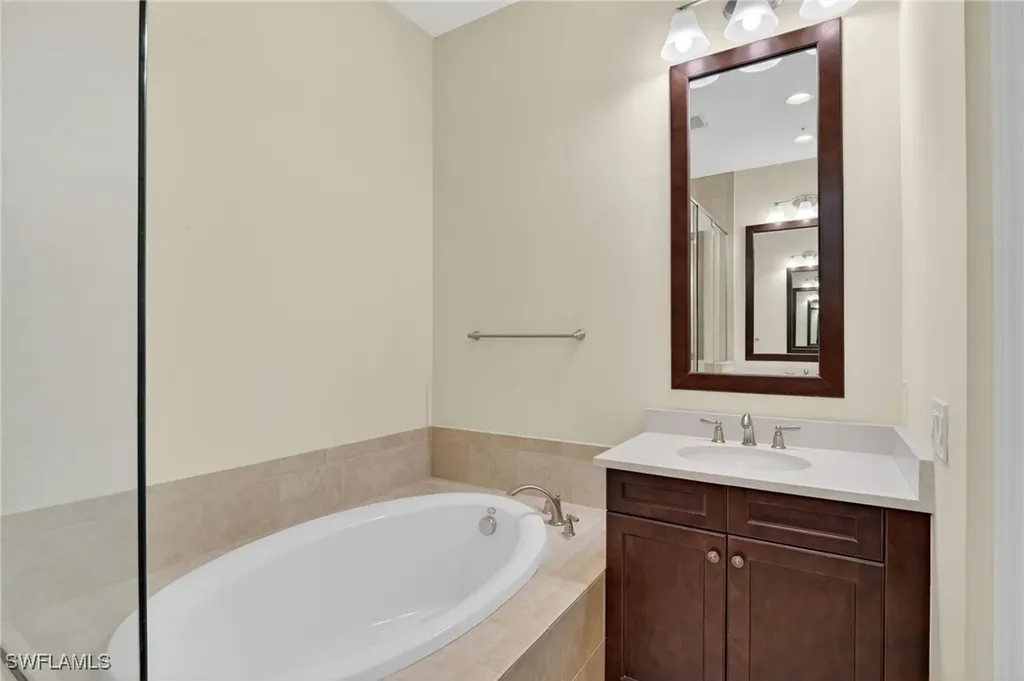 6573 Dominica Drive Naples FL 34113