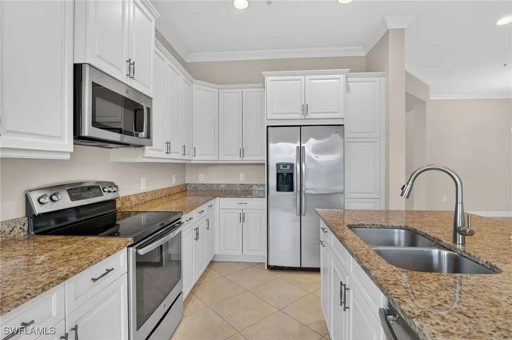 6573 Dominica Drive Naples FL 34113