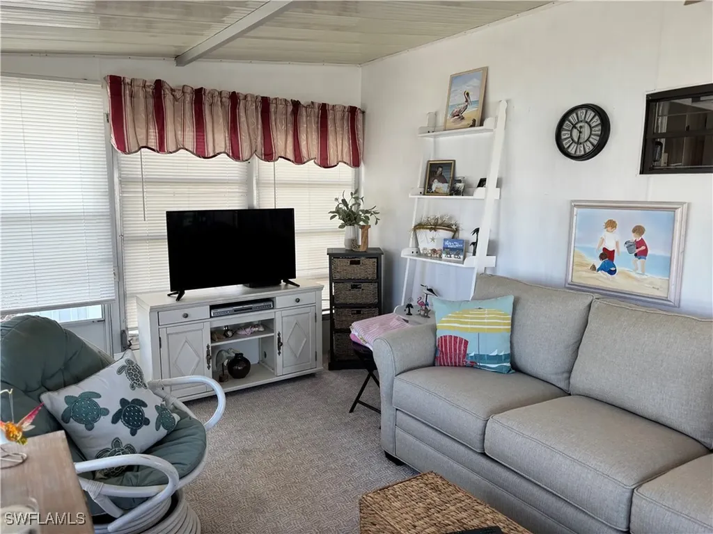 9 Jade Drive Naples FL 34114