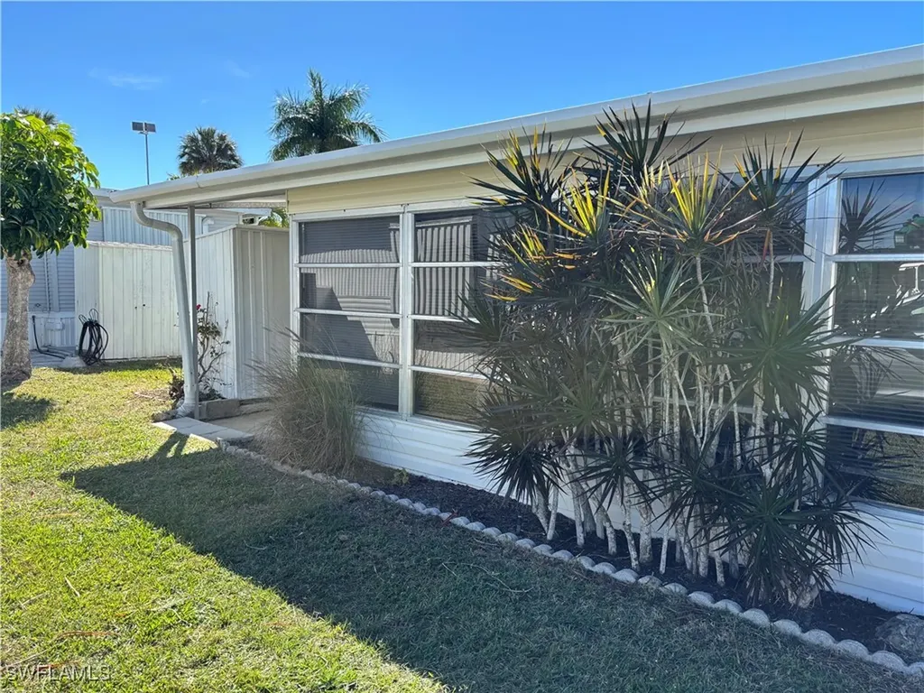 9 Jade Drive Naples FL 34114