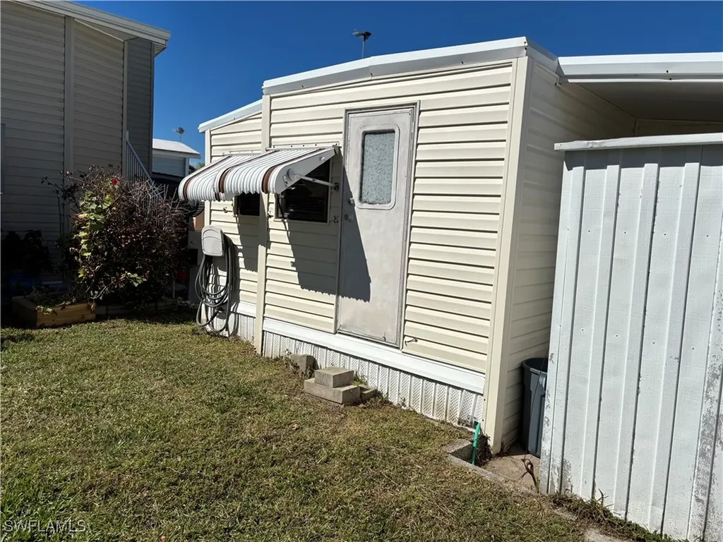 9 Jade Drive Naples FL 34114