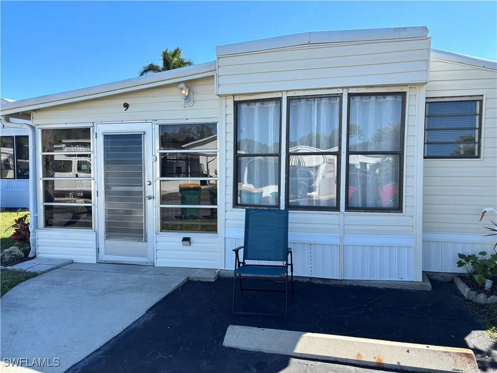 9 Jade Drive Naples FL 34114