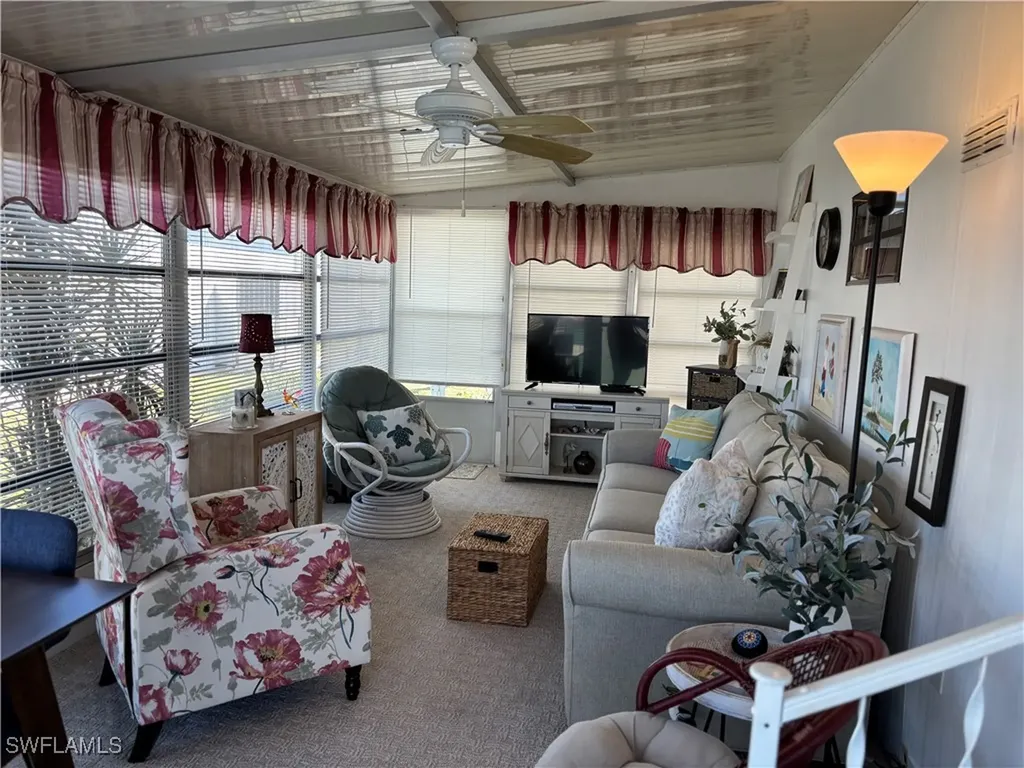 9 Jade Drive Naples FL 34114