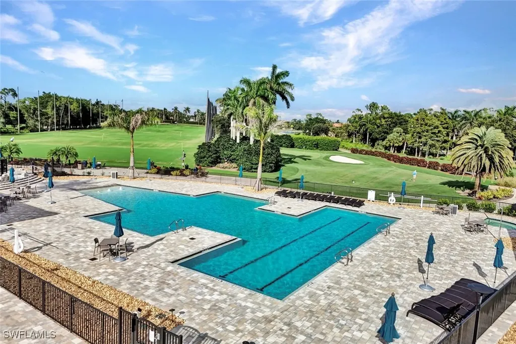 7360 Glenmoor Lane Naples FL 34104