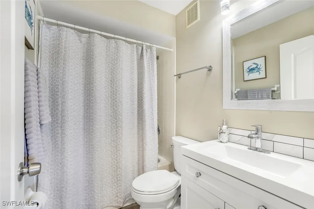 7360 Glenmoor Lane Naples FL 34104