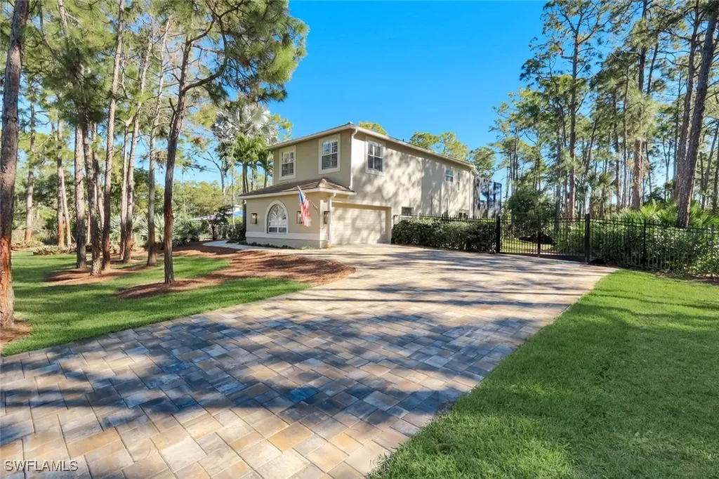 25295 Catskill Drive Bonita Springs FL 34135