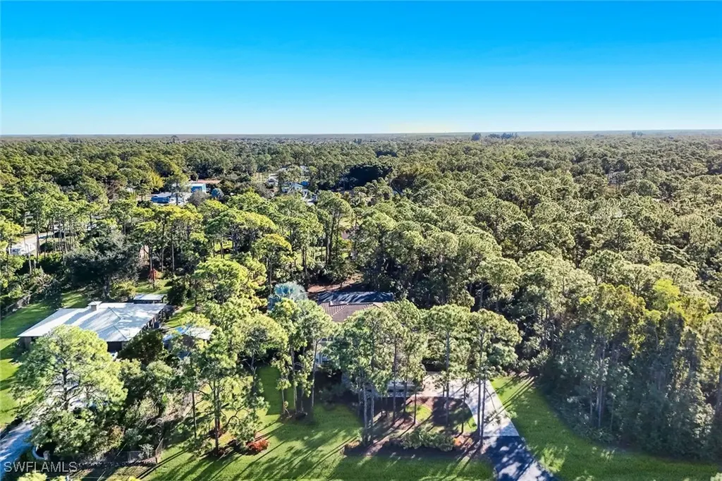 25295 Catskill Drive Bonita Springs FL 34135