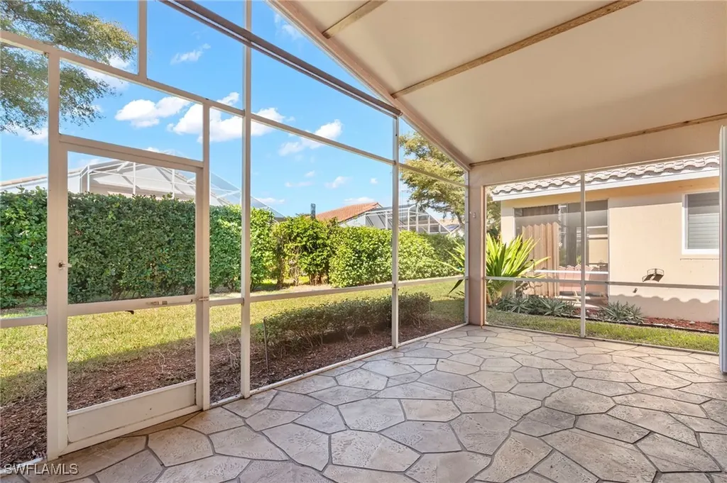 9390 Sun River Way Estero FL 33928