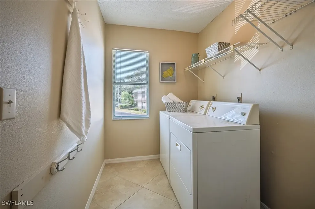 613 Squire Circle Naples FL 34104