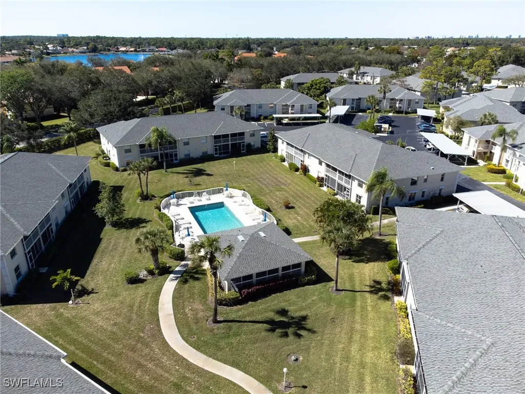 613 Squire Circle Naples FL 34104