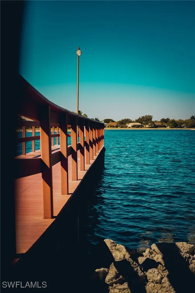 613 Squire Circle Naples FL 34104