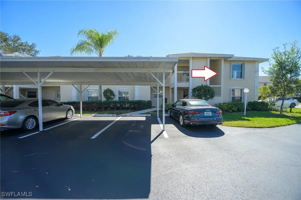 613 Squire Circle Naples FL 34104