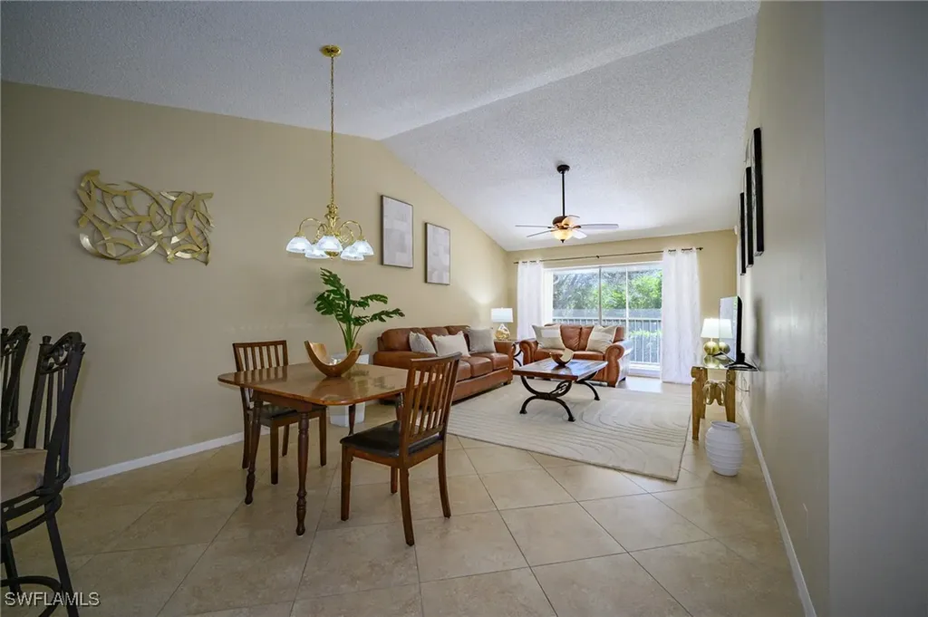 613 Squire Circle Naples FL 34104