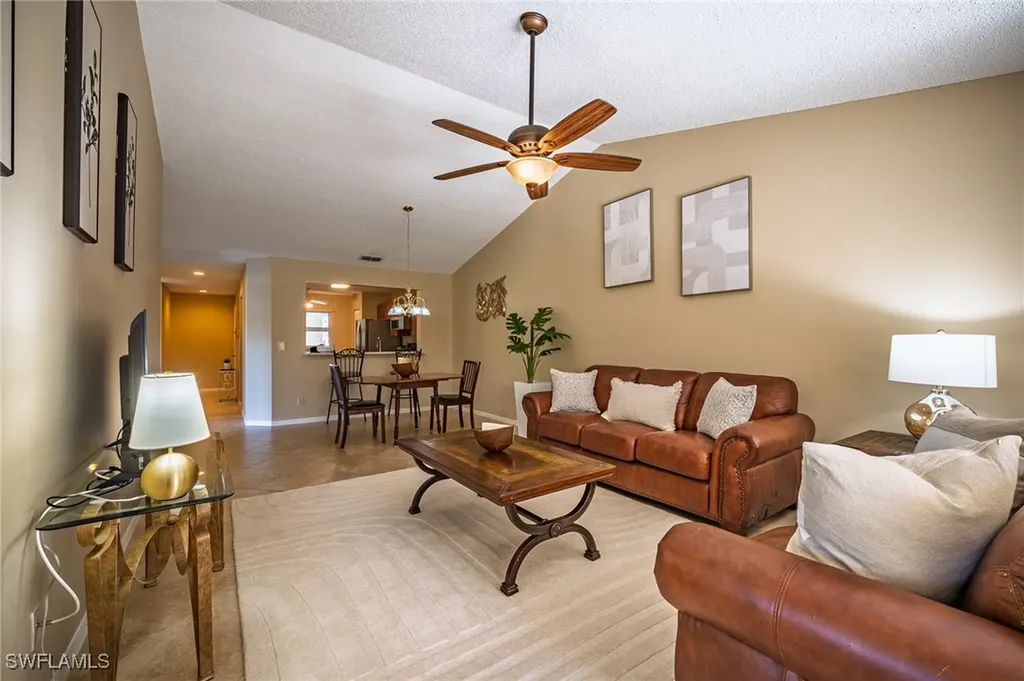 613 Squire Circle Naples FL 34104