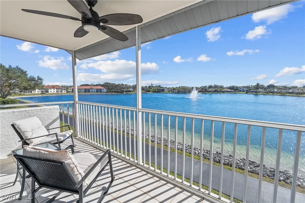541 Windsor Square Naples FL 34104