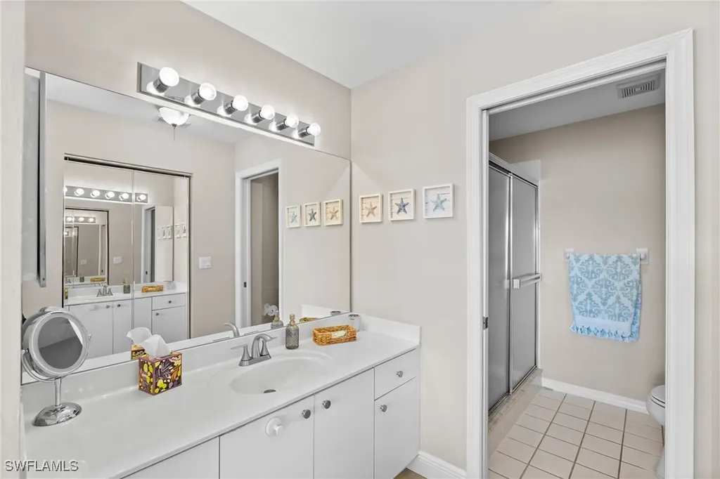 541 Windsor Square Naples FL 34104