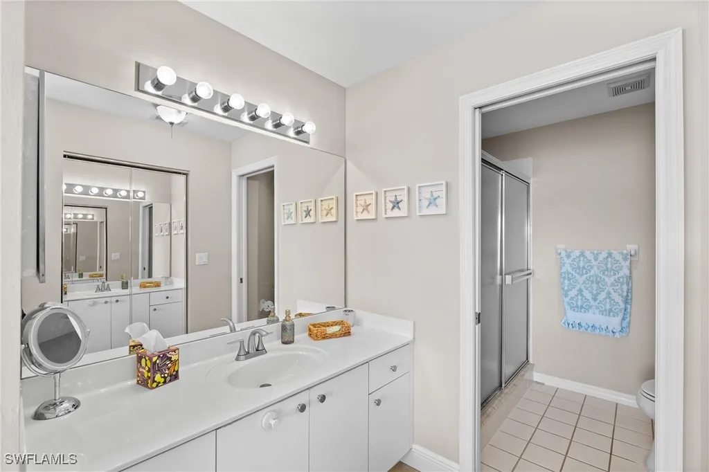 541 Windsor Square Naples FL 34104