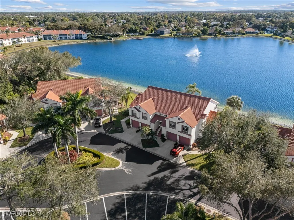 541 Windsor Square Naples FL 34104