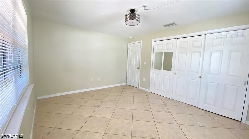 814 109th Avenue N Naples FL 34108