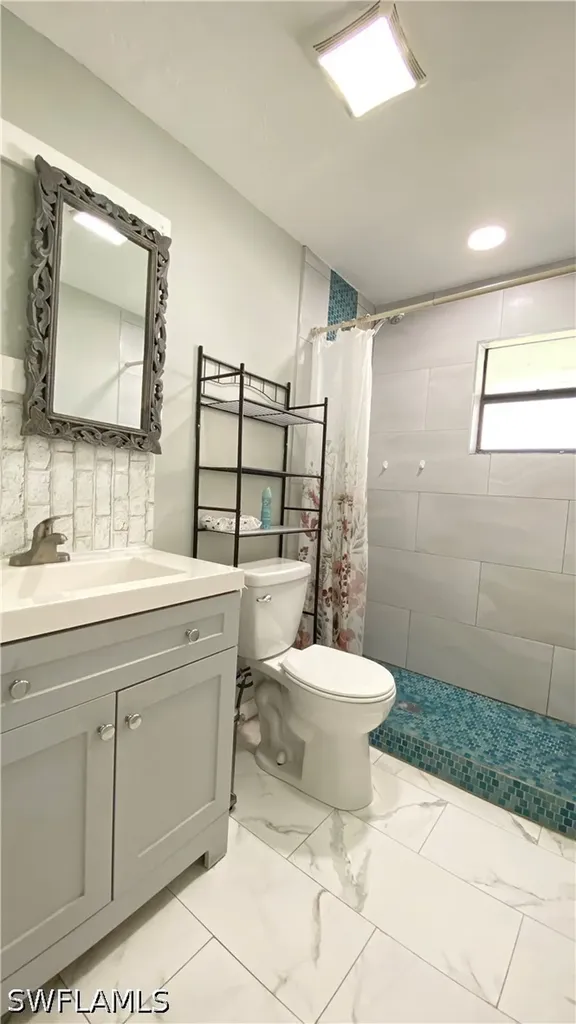 814 109th Avenue N Naples FL 34108